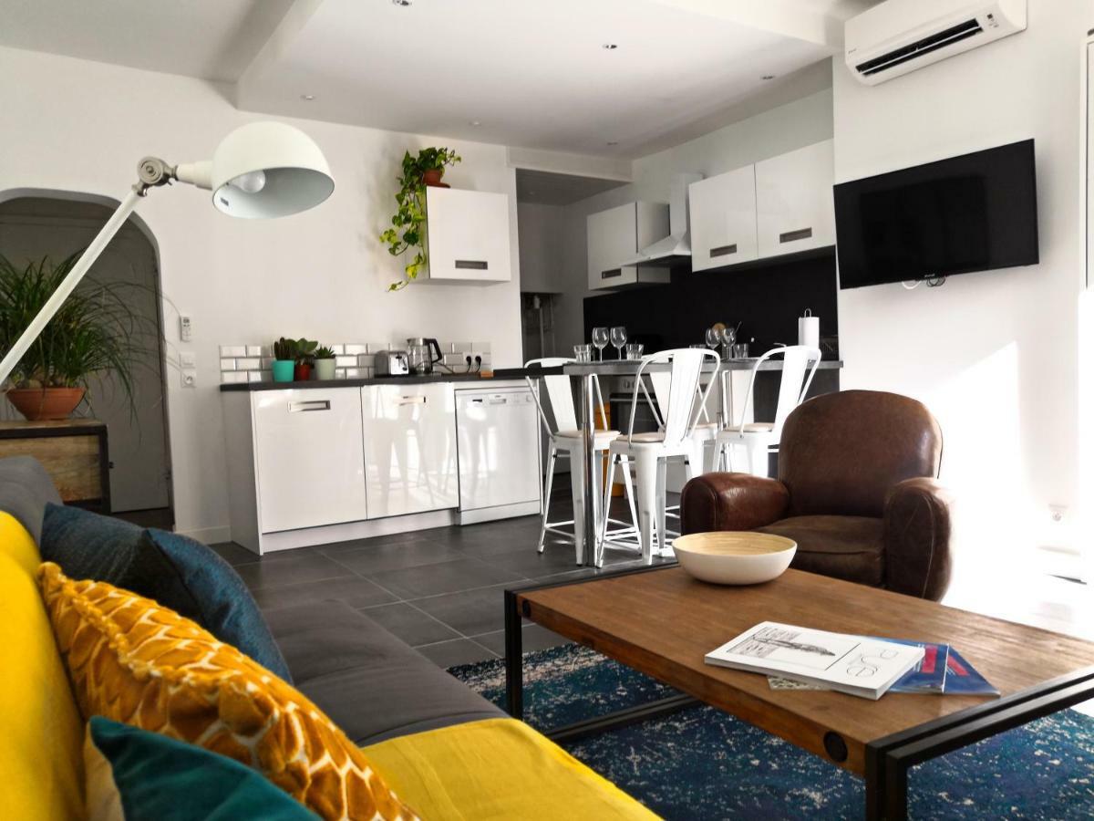 Beautifully Bright Apartment In Old Town Saint-Tropez Esterno foto